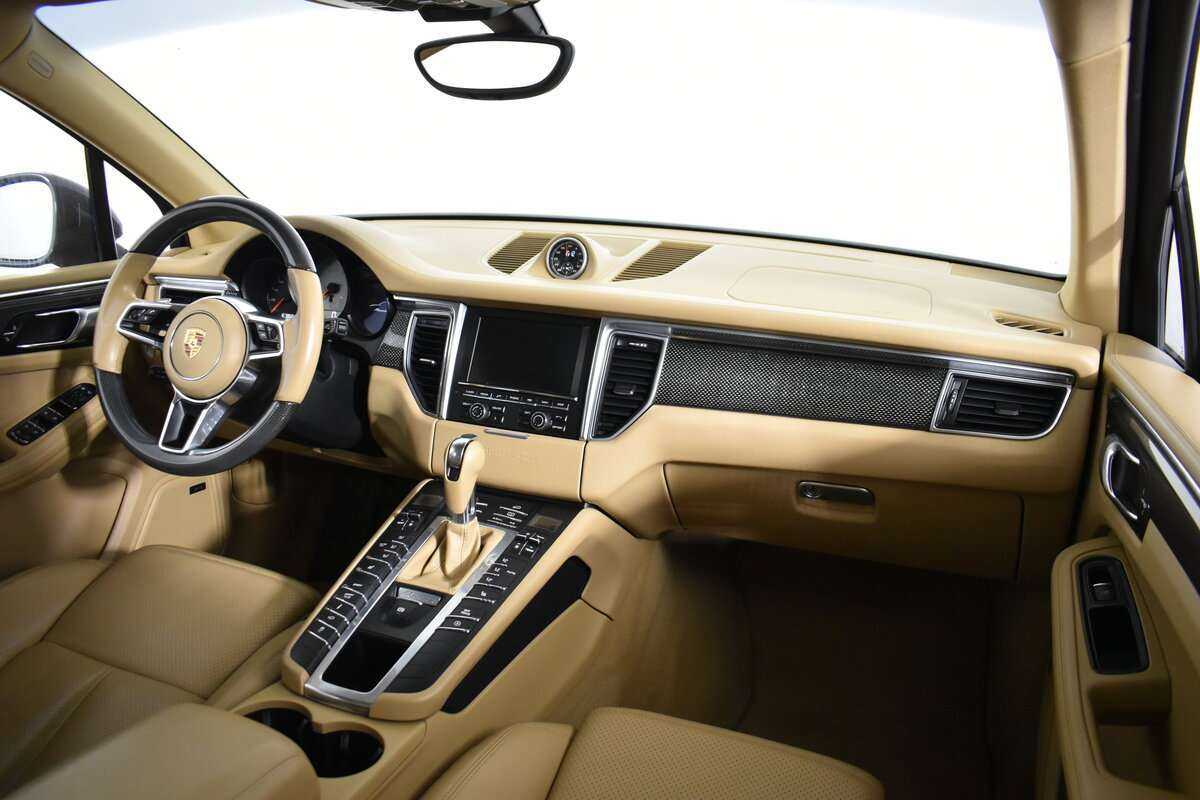 Porsche Macan с пробегом — 2015 год. Фото: #19