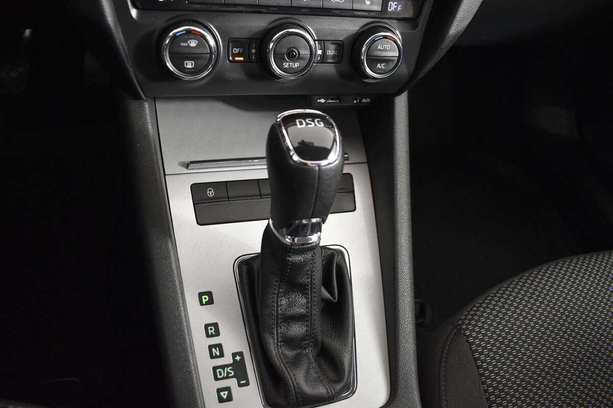 Skoda Octavia с пробегом — 2014 год. Фото: #18