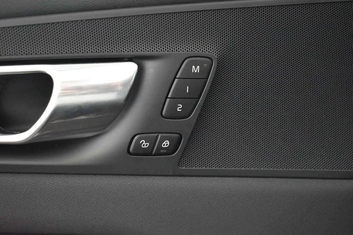 Volvo XC60 с пробегом — 2020 год. Фото: #8