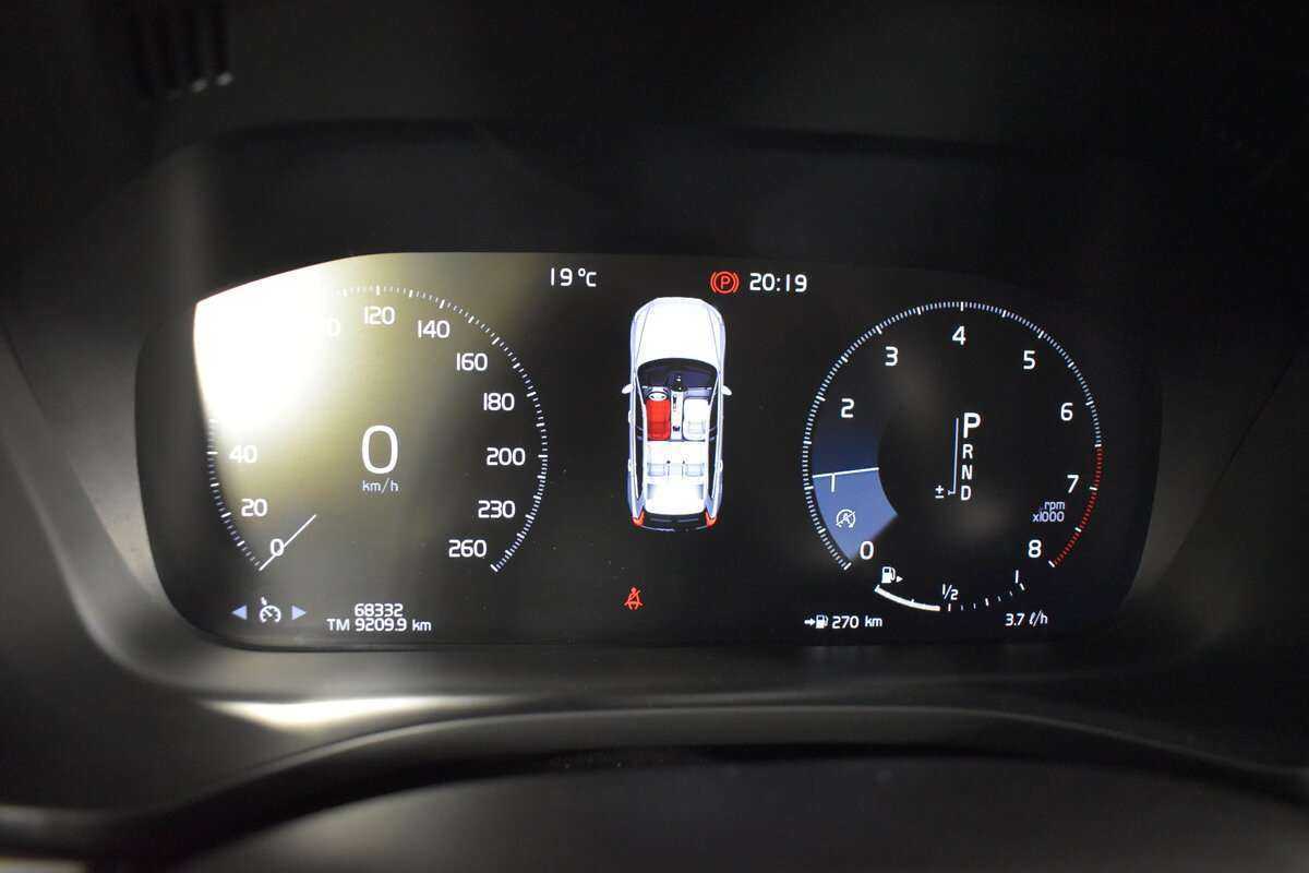 Volvo XC60 с пробегом — 2020 год. Фото: #14