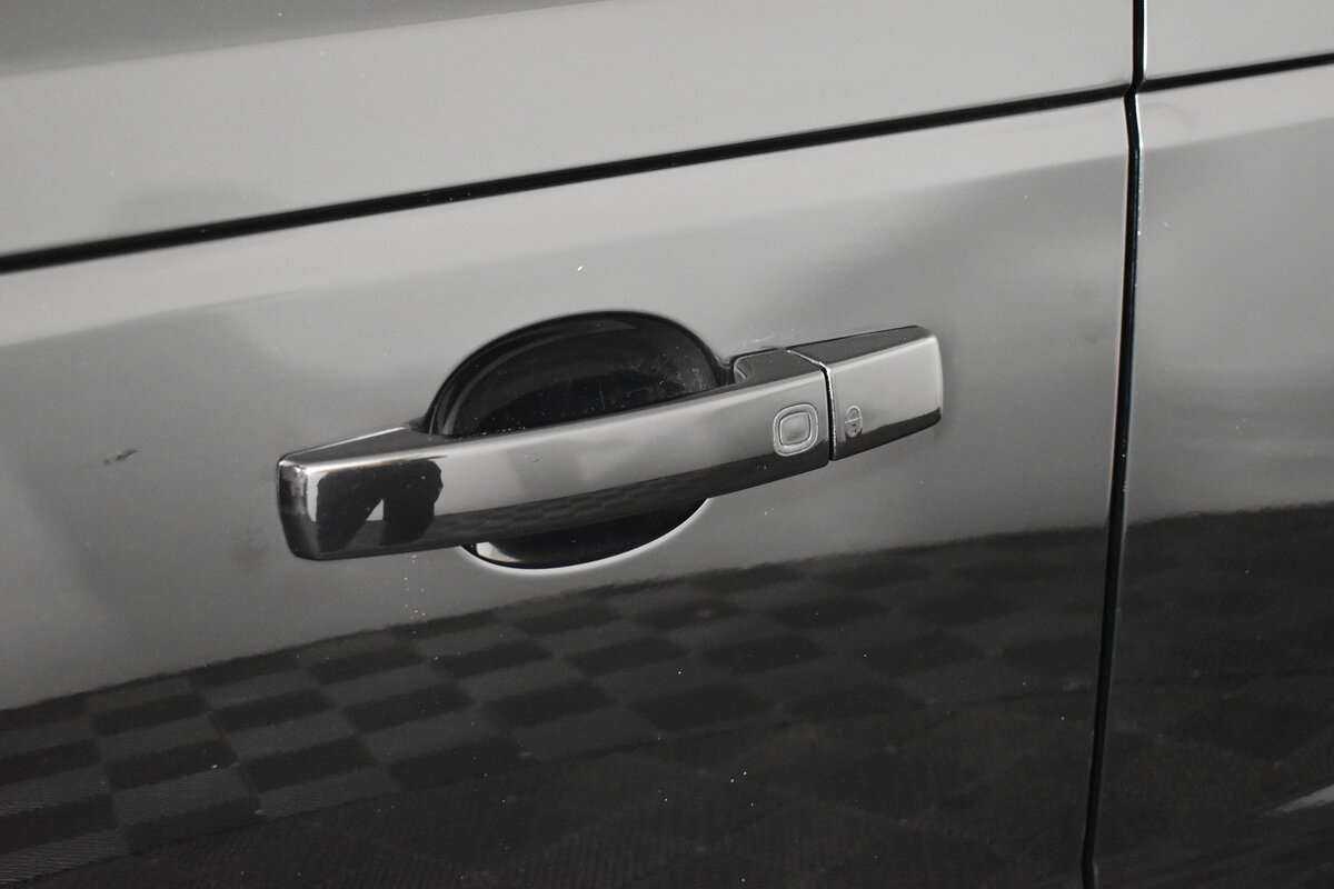 Land Rover Range Rover Sport с пробегом — 2012 год. Фото: #7