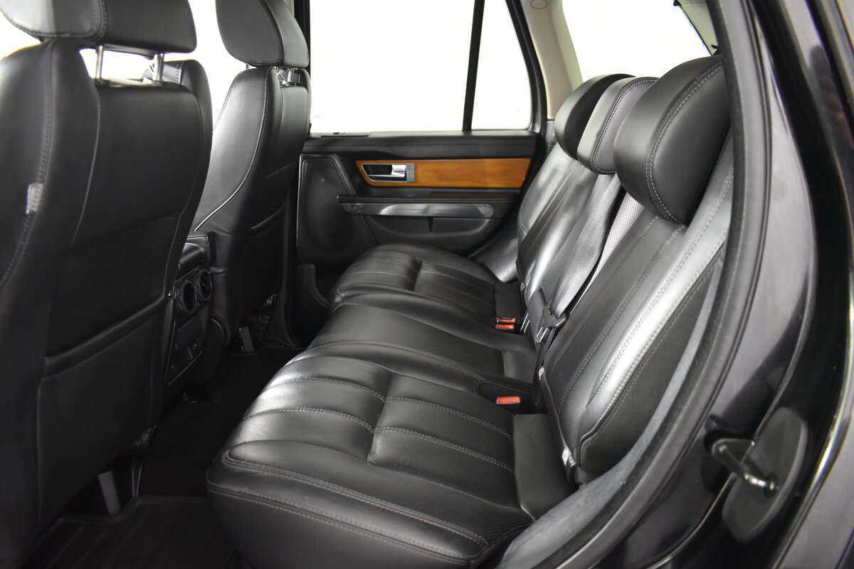 Land Rover Range Rover Sport с пробегом — 2012 год. Фото: #8