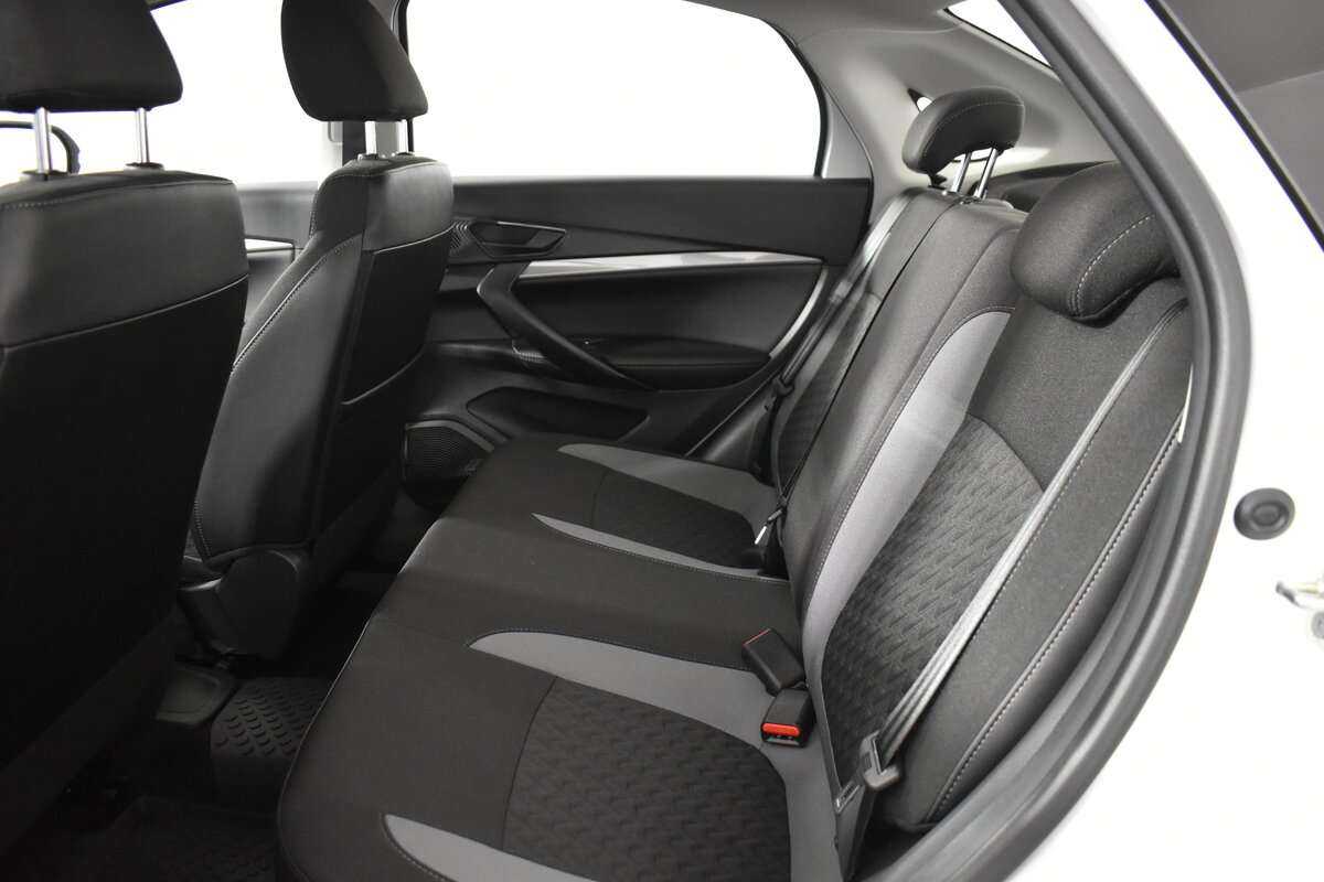 Lada (ВАЗ) Vesta с пробегом — 2024 год. Фото: #6