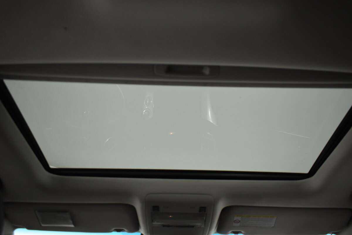 Toyota Land Cruiser с пробегом — 2010 год. Фото: #19