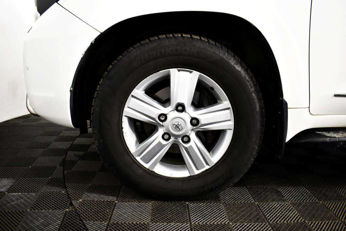 Toyota Land Cruiser с пробегом — 2010 год. Фото: #22