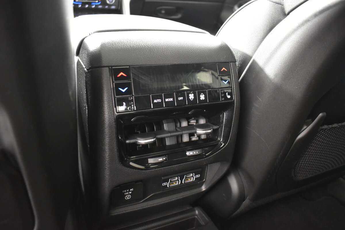 Jeep Grand Cherokee с пробегом — 2022 год. Фото: #12