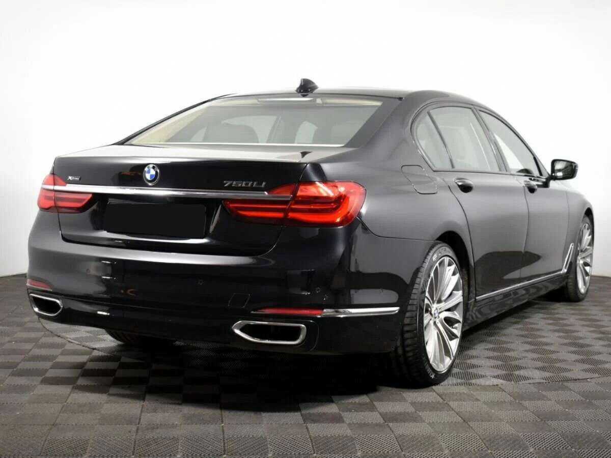 BMW 7 серии с пробегом — 2017 год. Фото: #2