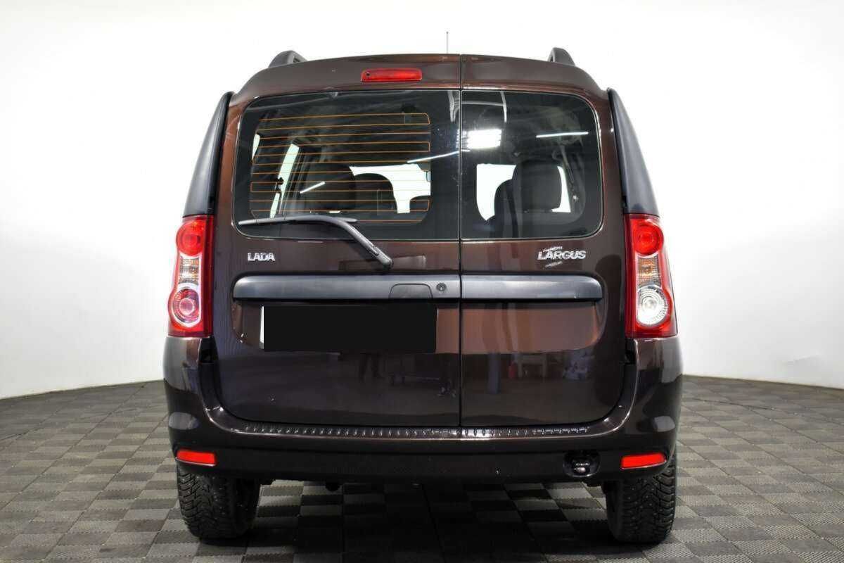 Lada (ВАЗ) Largus с пробегом — 2018 год. Фото: #3