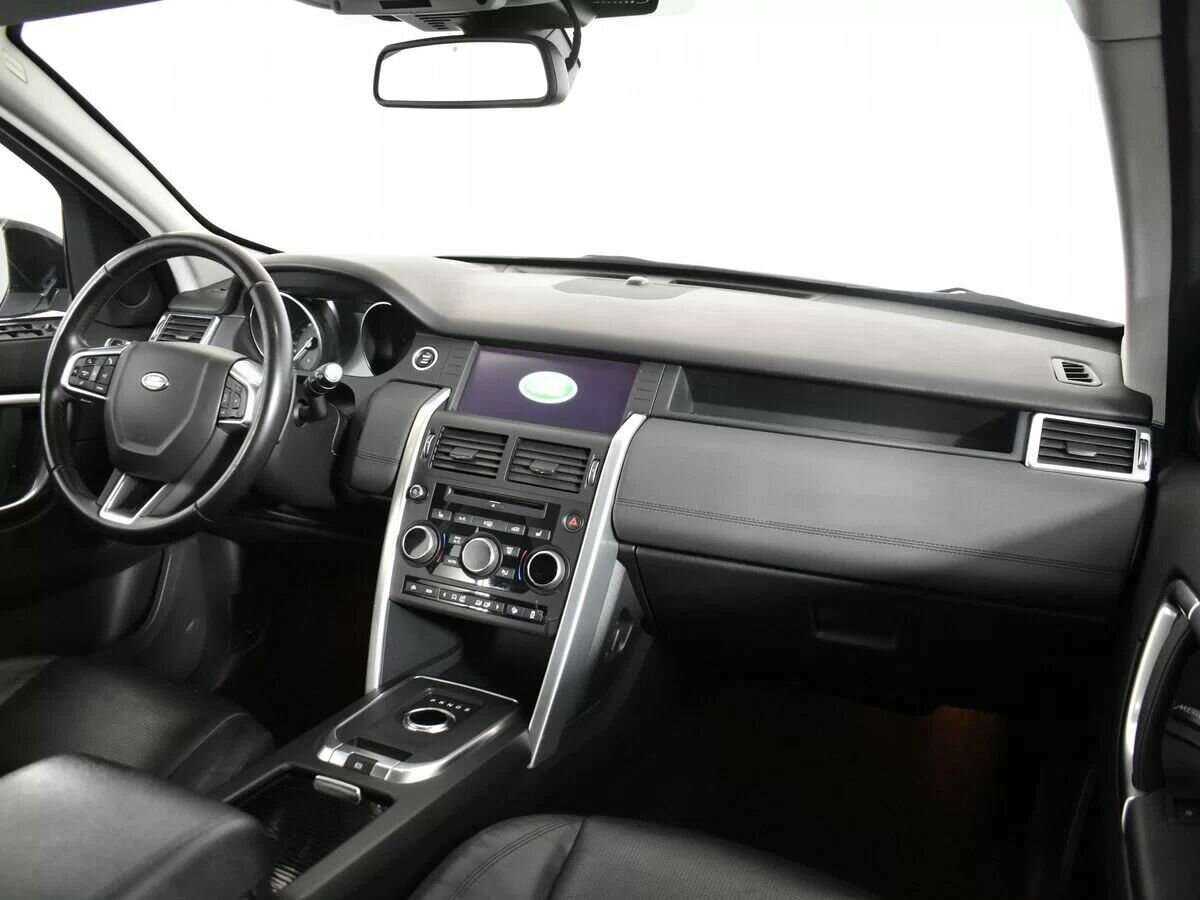 Land Rover Discovery Sport с пробегом — 2016 год. Фото: #10