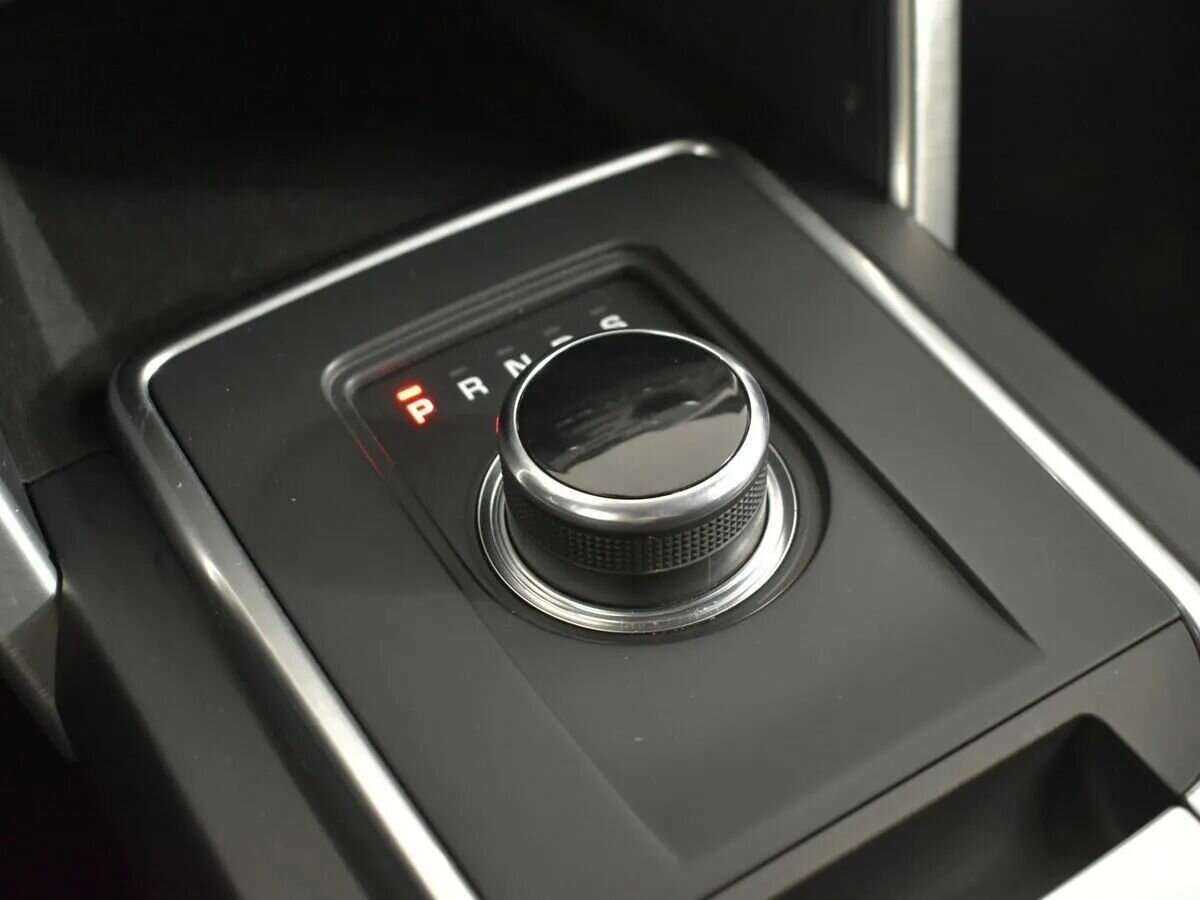 Land Rover Discovery Sport с пробегом — 2016 год. Фото: #15