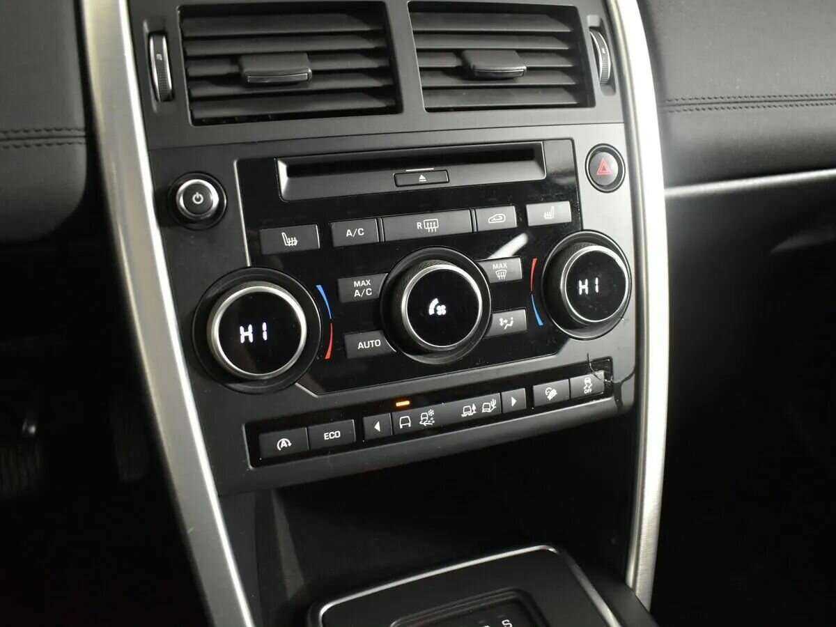 Land Rover Discovery Sport с пробегом — 2016 год. Фото: #16