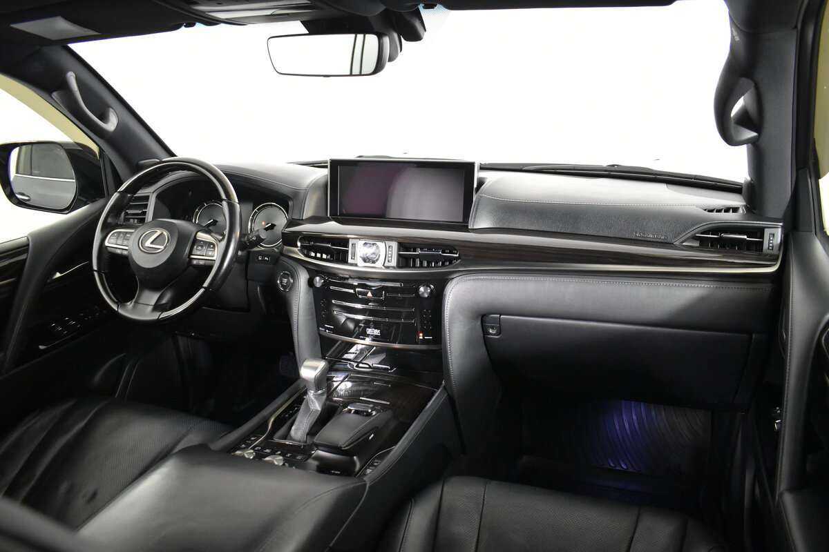 Lexus LX с пробегом — 2016 год. Фото: #10