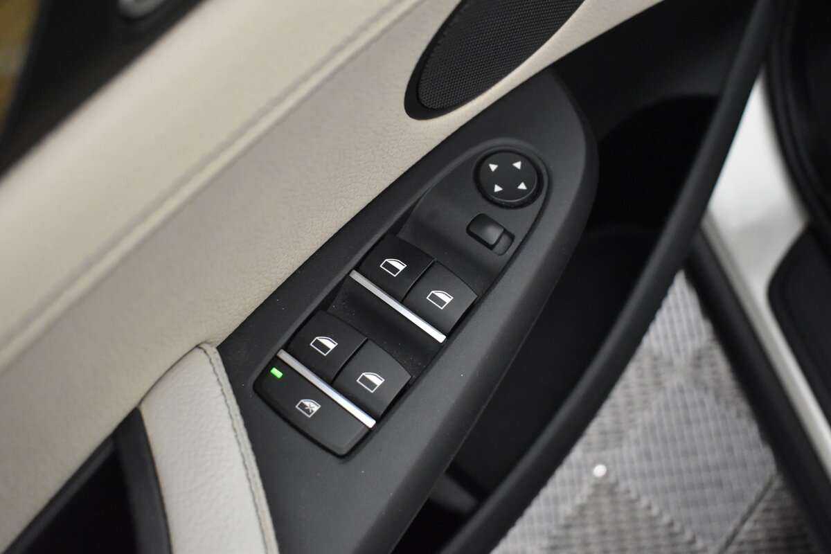 BMW X3 с пробегом — 2011 год. Фото: #10