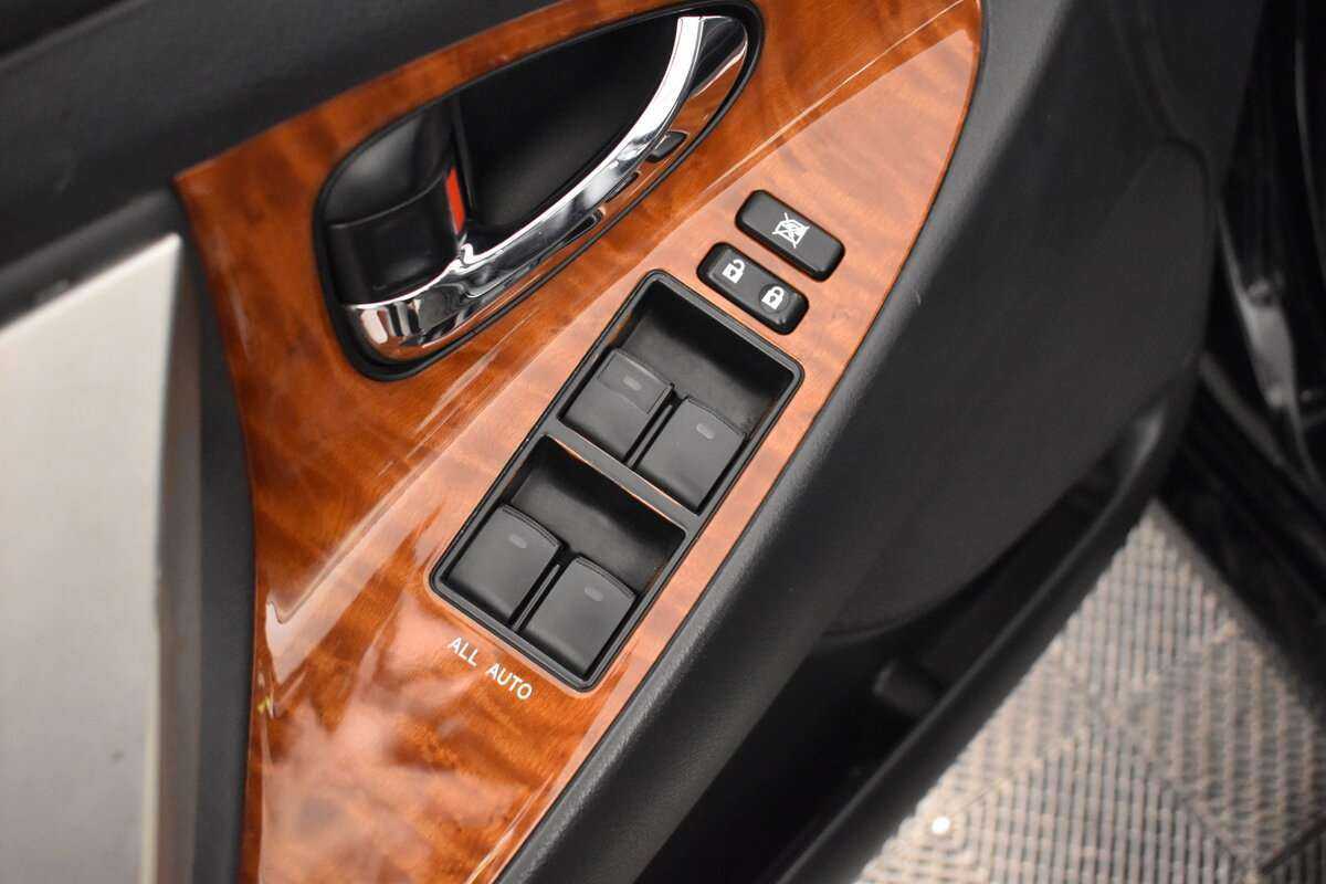 Toyota Camry с пробегом — 2010 год. Фото: #7