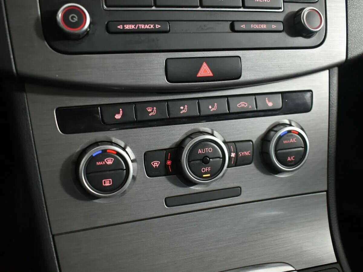 Volkswagen Passat с пробегом — 2014 год. Фото: #17