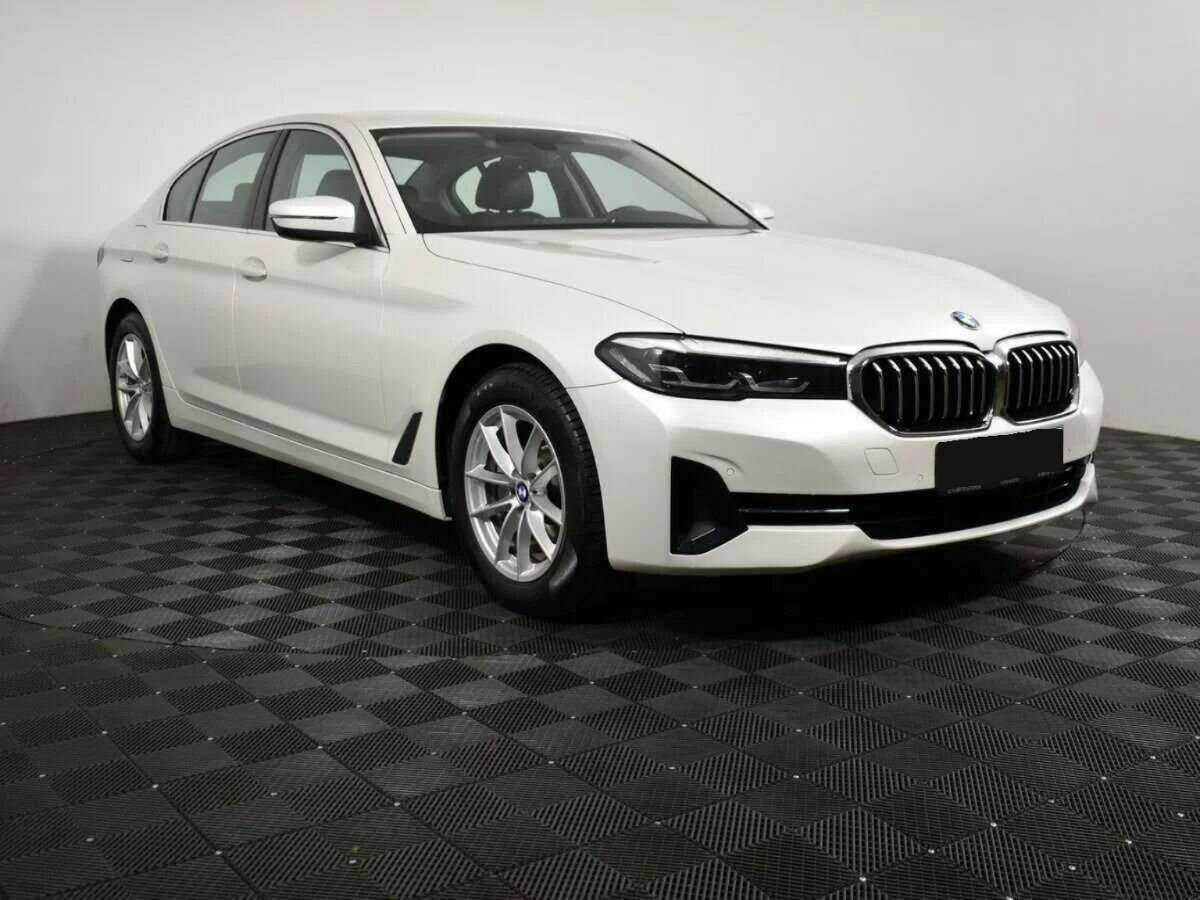 BMW 5 серии с пробегом — 2020 год. Фото: #1