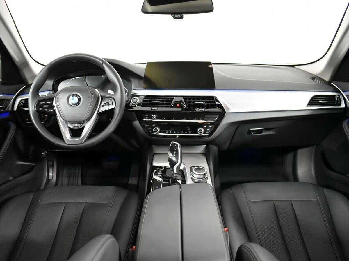 BMW 5 серии с пробегом — 2020 год. Фото: #11