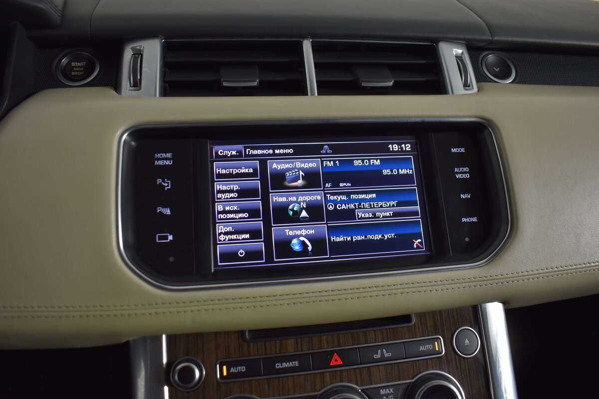 Land Rover Range Rover Sport с пробегом — 2013 год. Фото: #21