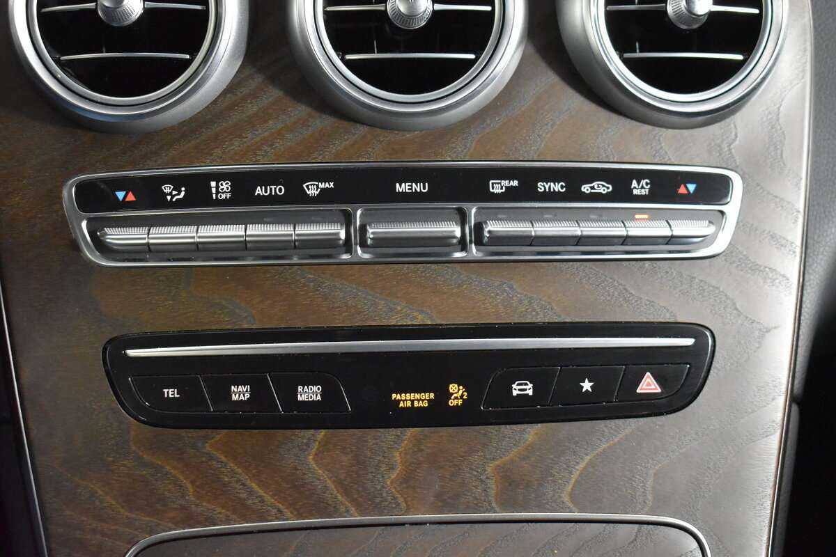 Mercedes-Benz GLC с пробегом — 2021 год. Фото: #17