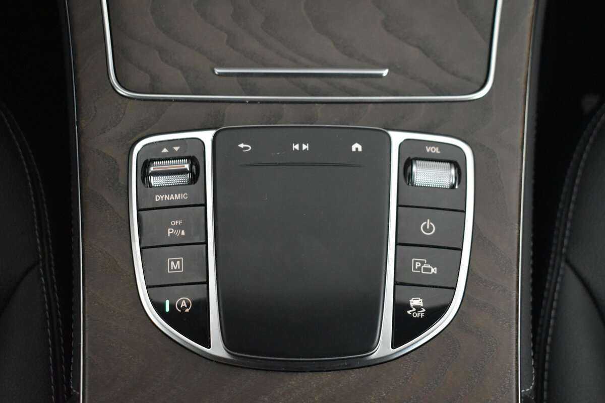 Mercedes-Benz GLC с пробегом — 2021 год. Фото: #18