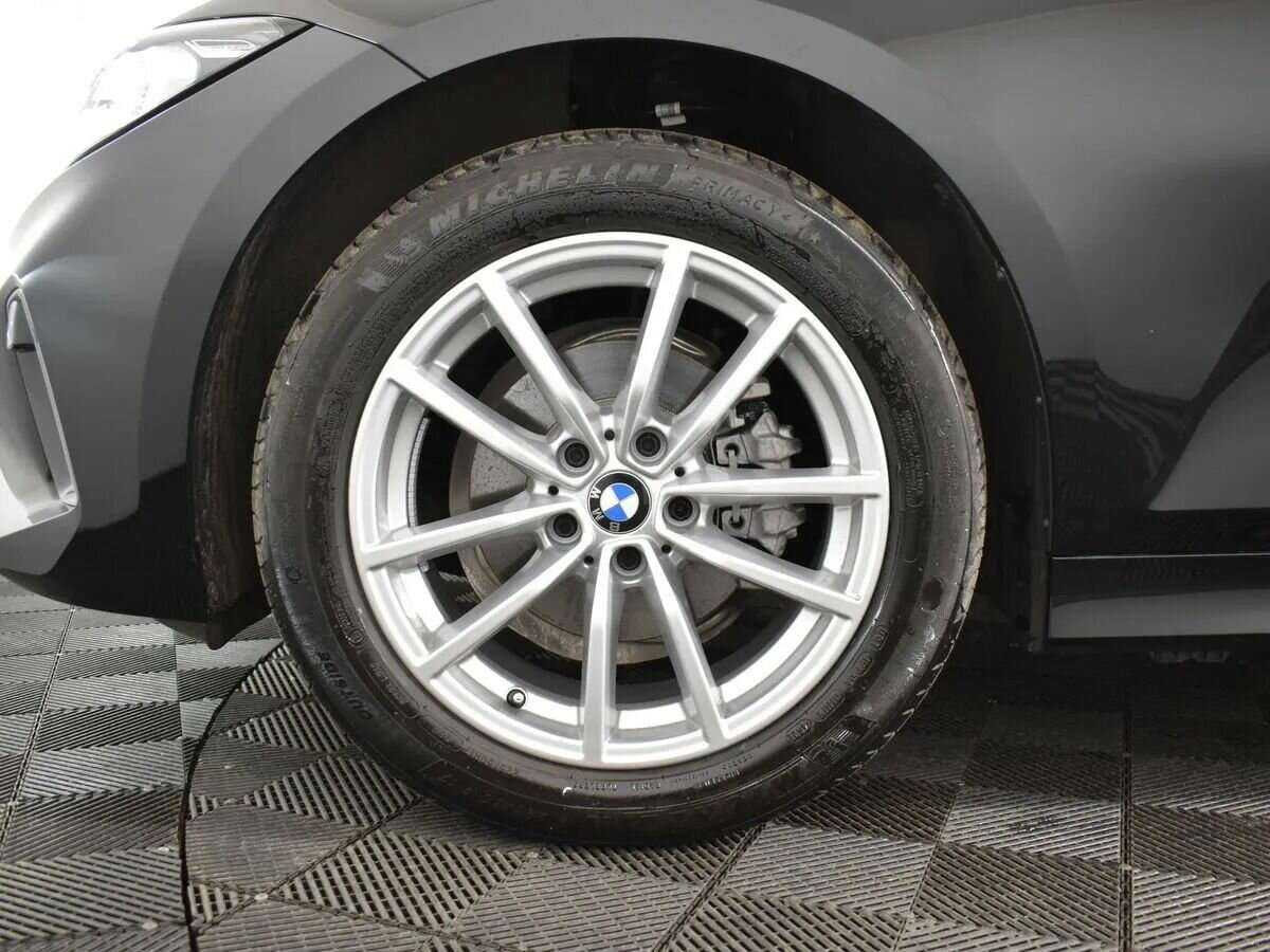 BMW 3 серии с пробегом — 2023 год. Фото: #8