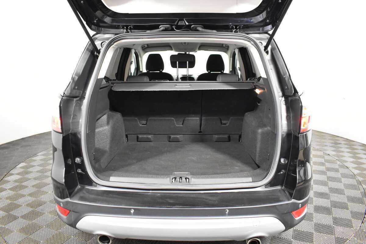 Ford Kuga с пробегом — 2017 год. Фото: #6