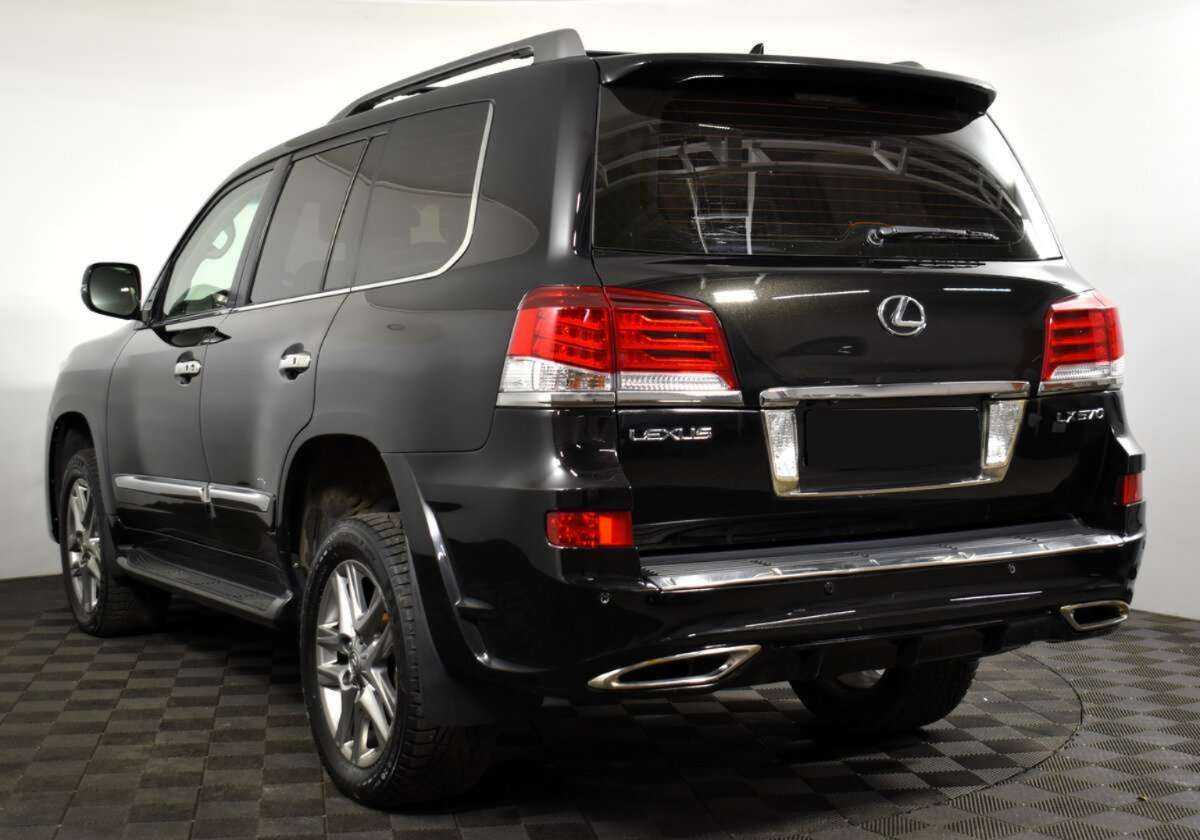 Lexus LX с пробегом — 2013 год. Фото: #3