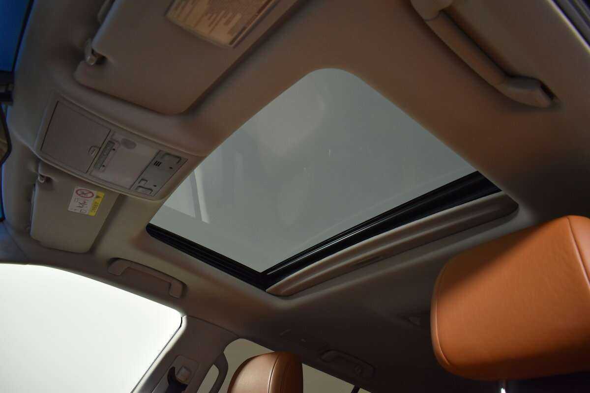 Lexus LX с пробегом — 2013 год. Фото: #4