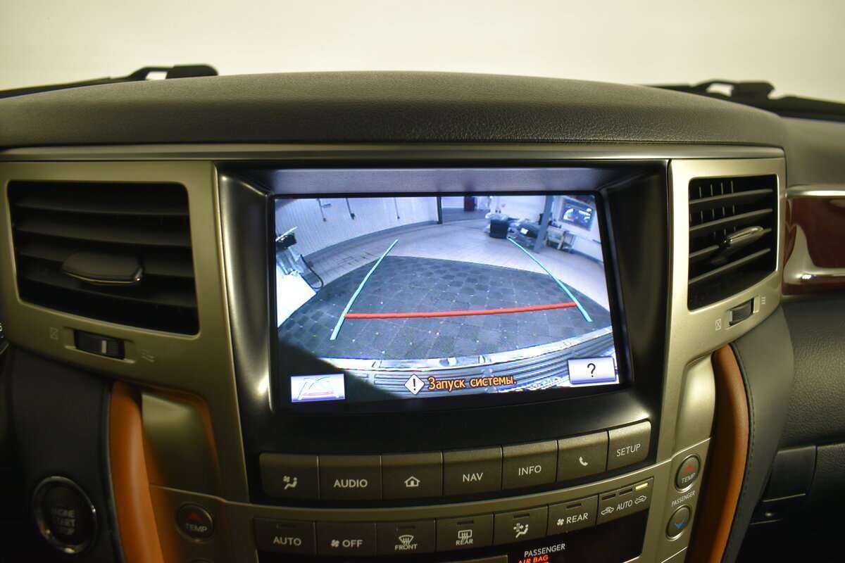 Lexus LX с пробегом — 2013 год. Фото: #23