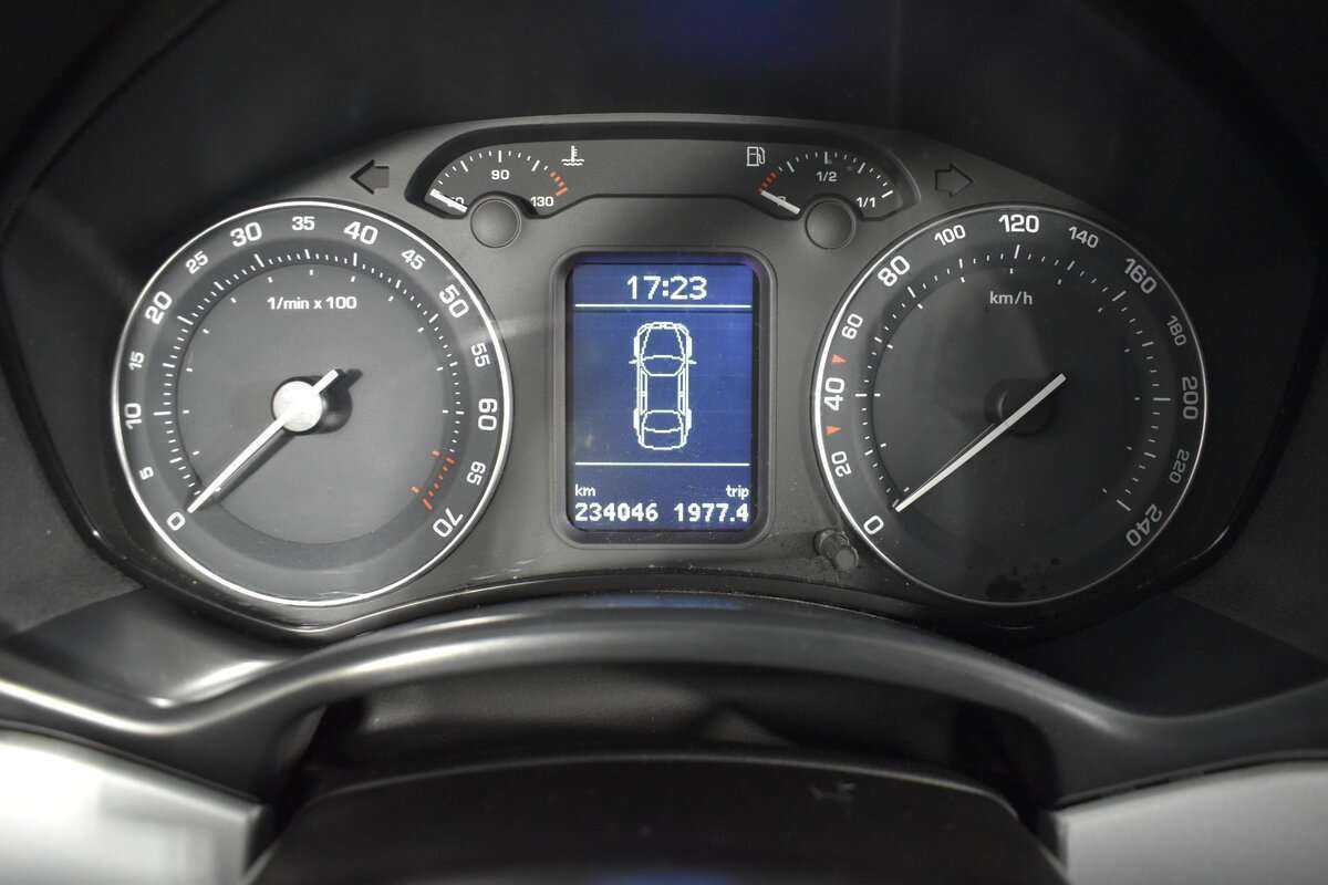 Skoda Octavia с пробегом — 2008 год. Фото: #14