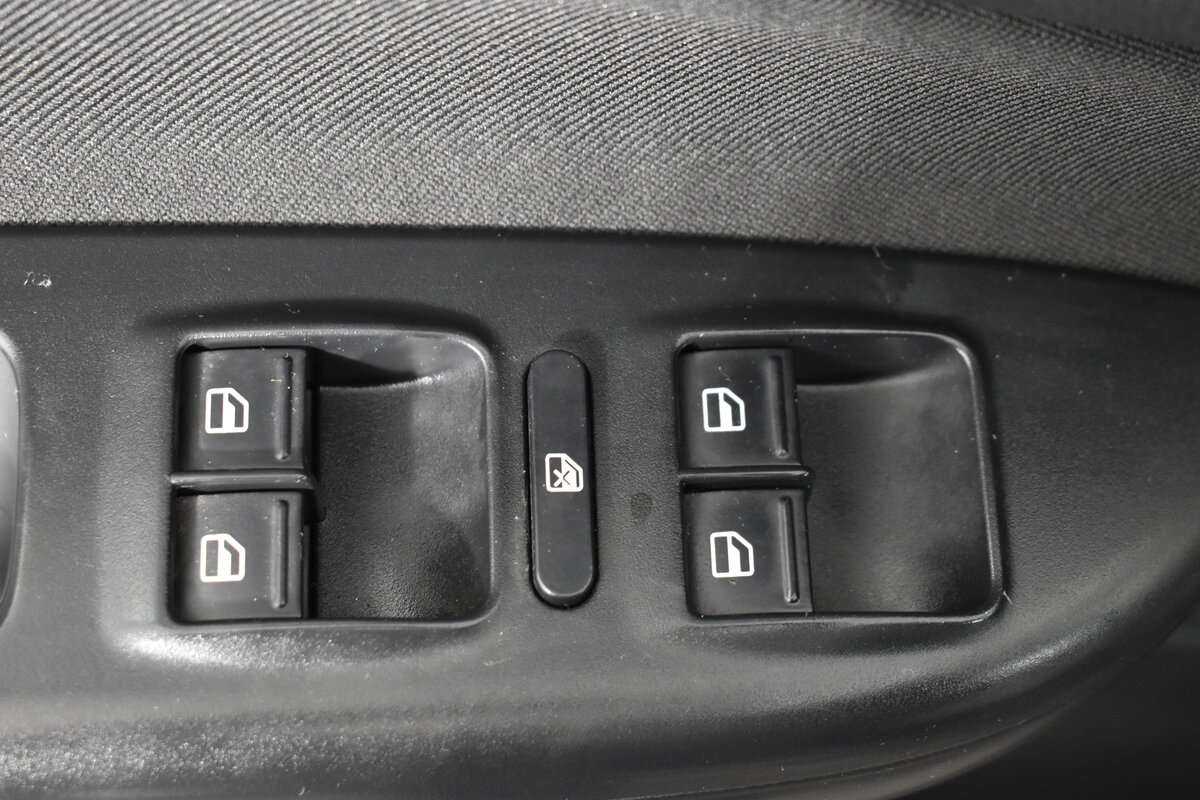 Skoda Octavia с пробегом — 2008 год. Фото: #18