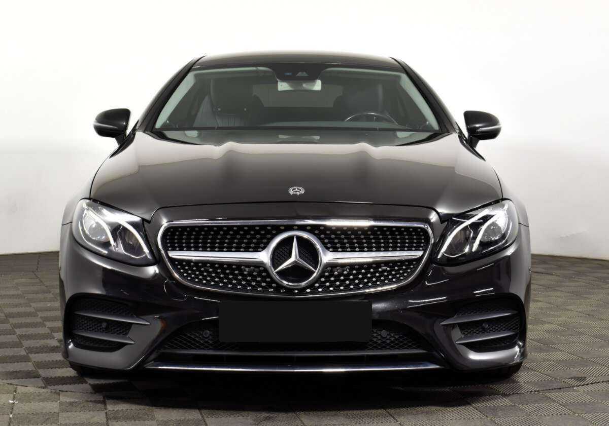 Mercedes-Benz E-Класс с пробегом — 2017 год. Фото: #1