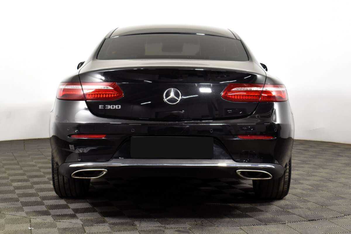 Mercedes-Benz E-Класс с пробегом — 2017 год. Фото: #4