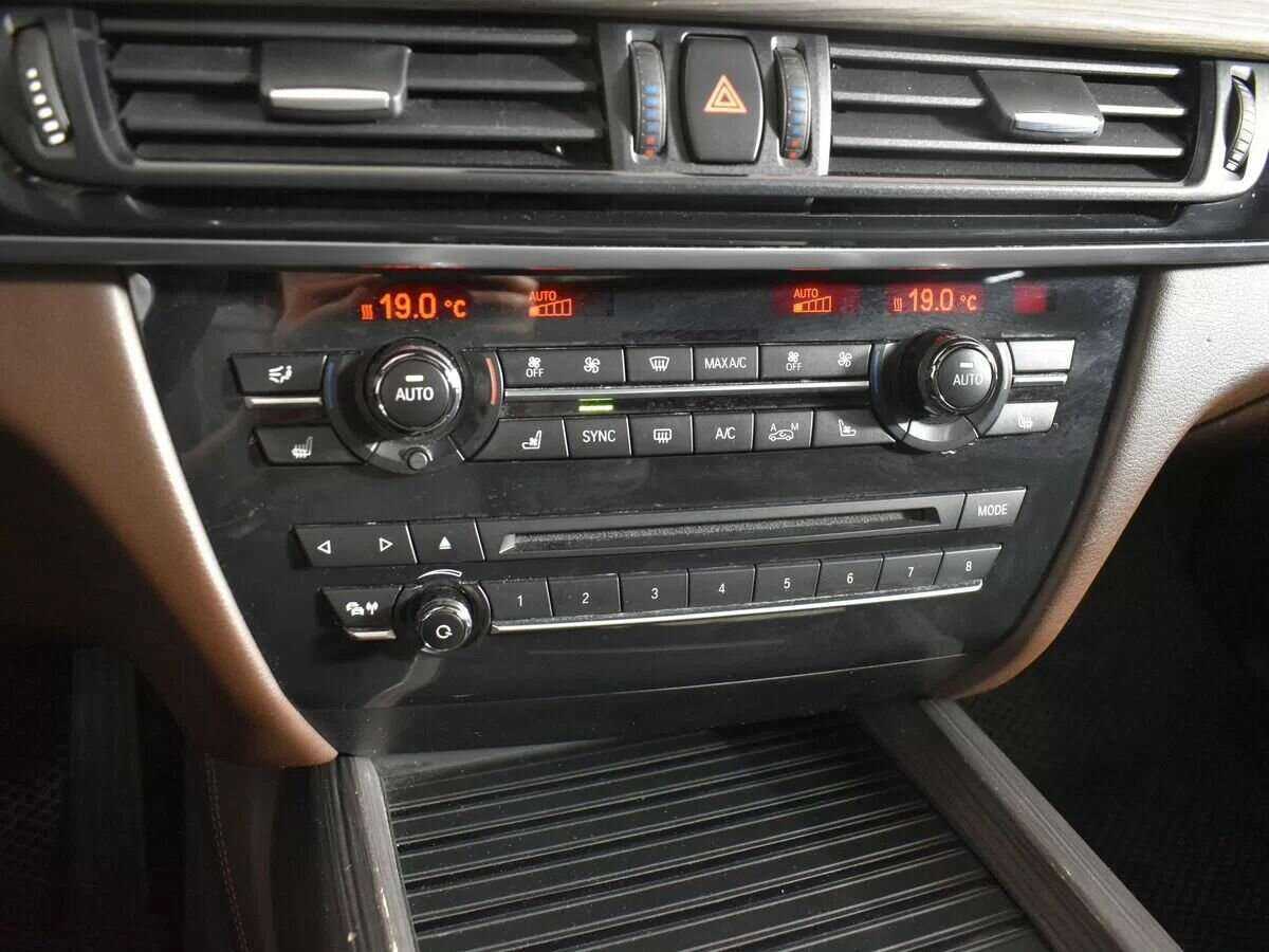 BMW X5 с пробегом — 2015 год. Фото: #26