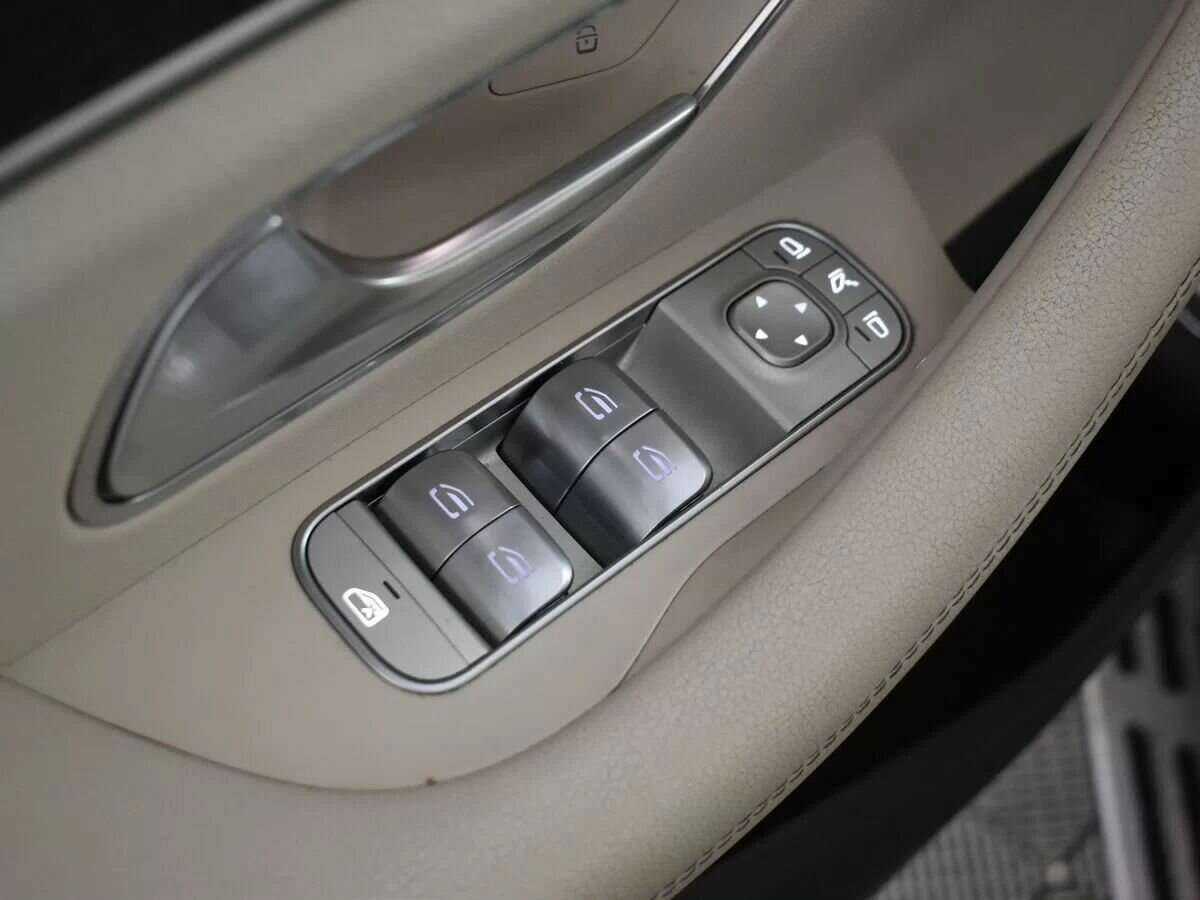 Mercedes-Benz GLE с пробегом — 2019 год. Фото: #10