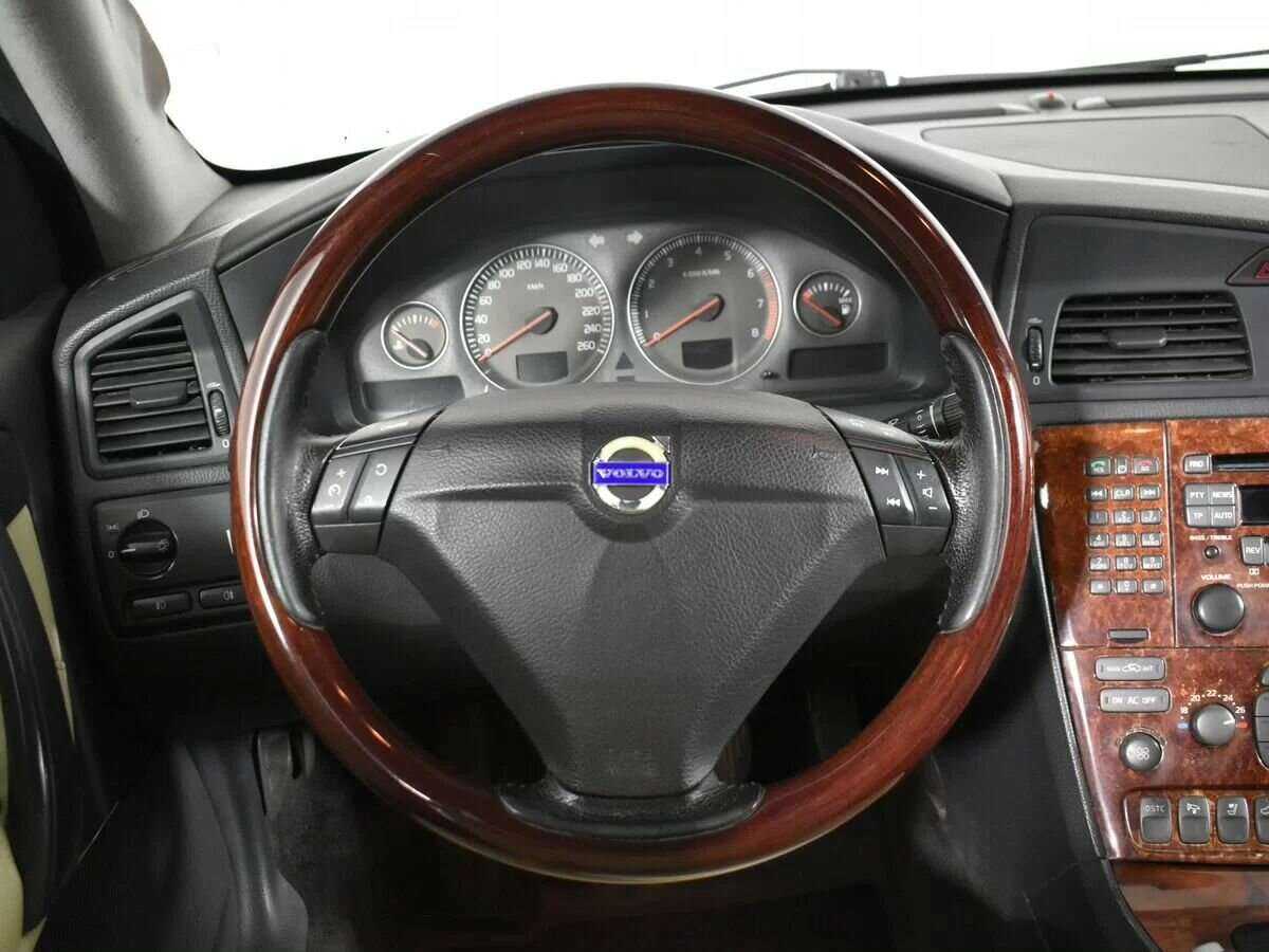 Volvo S60 с пробегом — 2005 год. Фото: #10