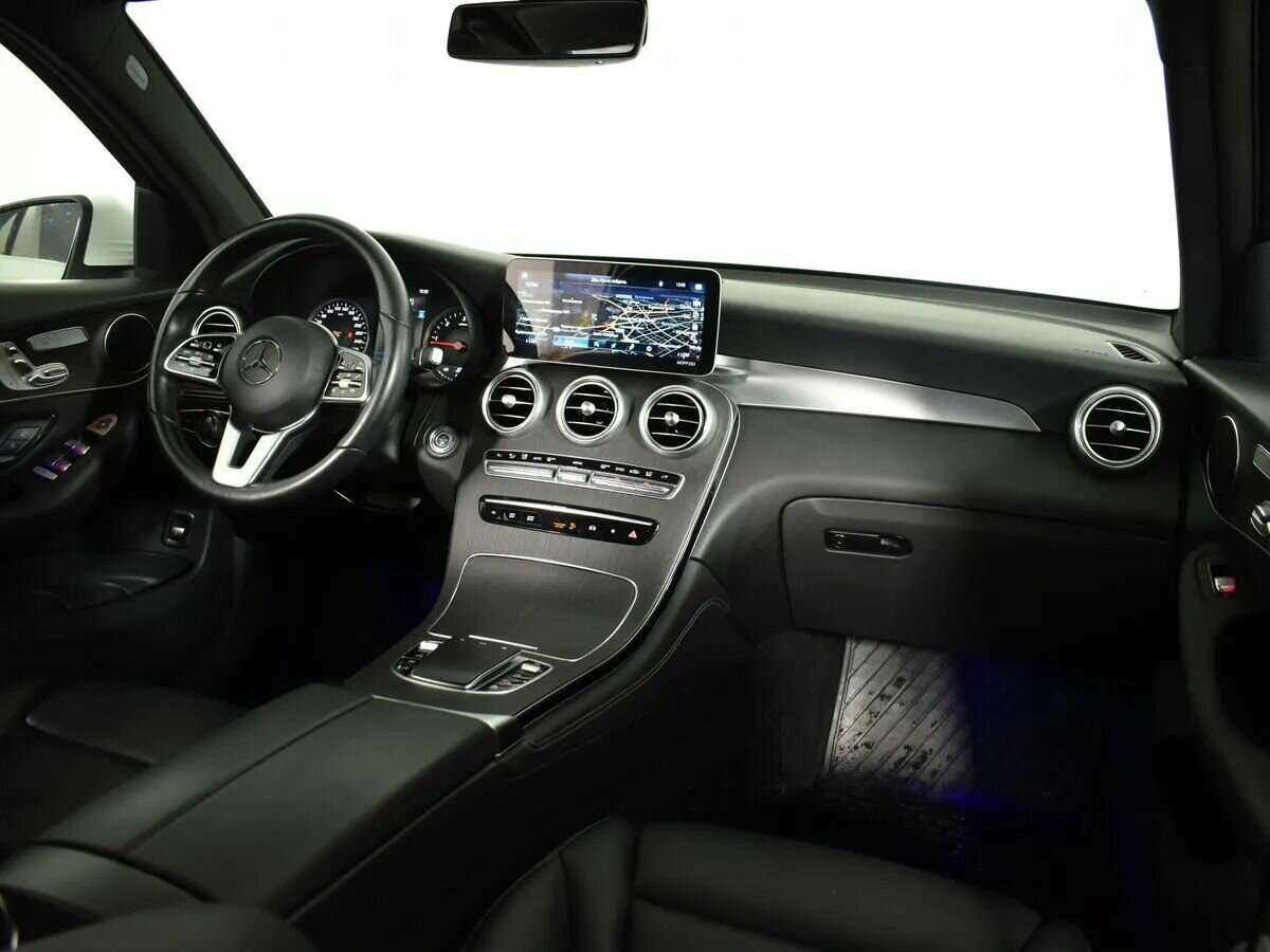 Mercedes-Benz GLC с пробегом — 2020 год. Фото: #8