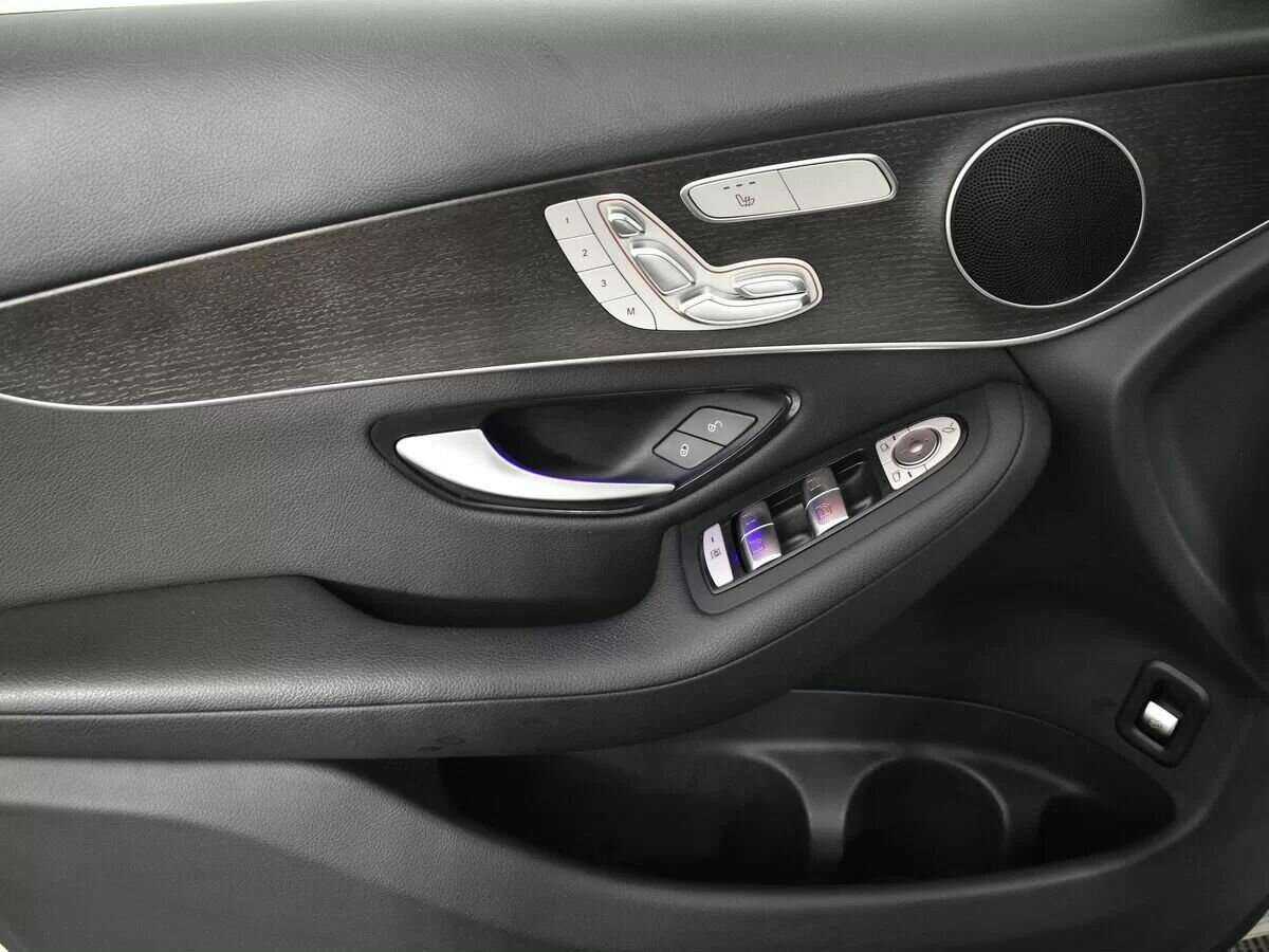 Mercedes-Benz GLC с пробегом — 2020 год. Фото: #18