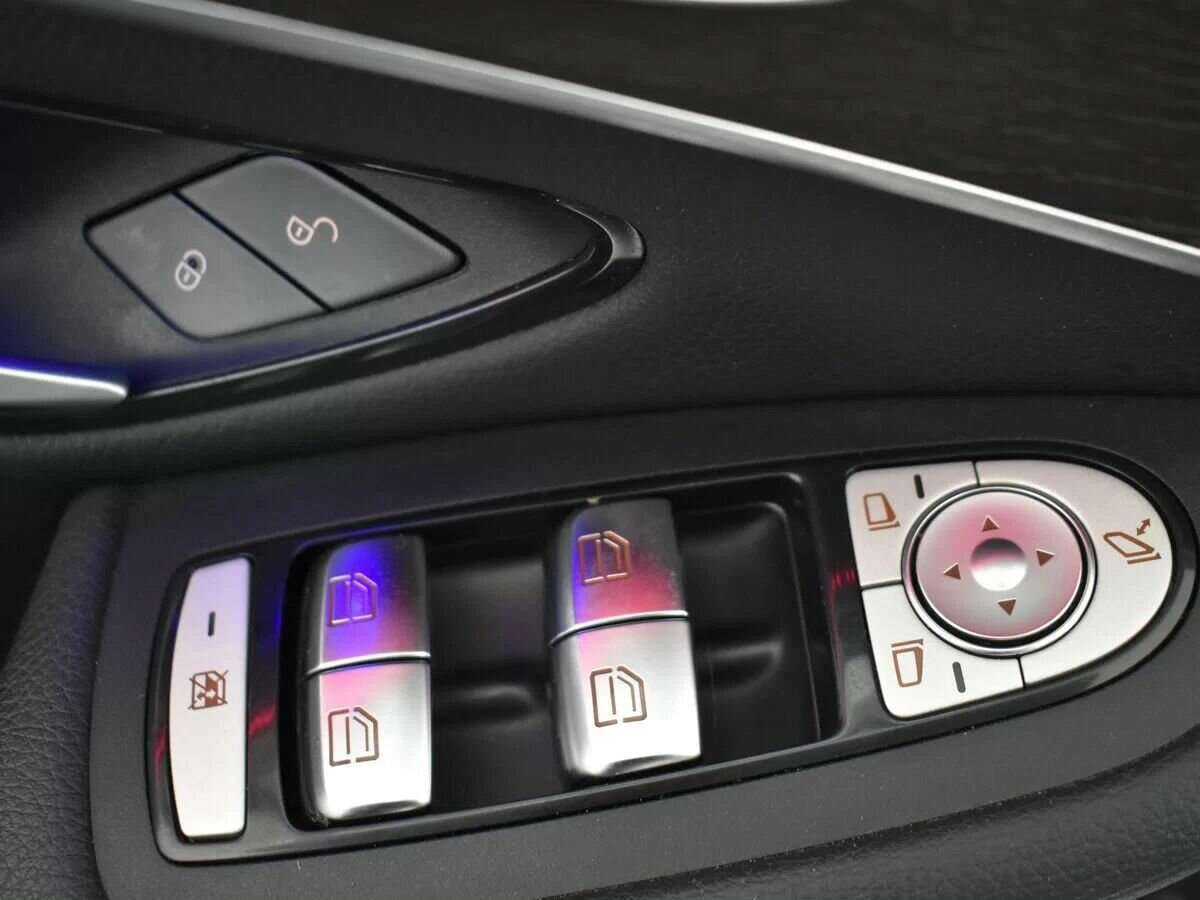 Mercedes-Benz GLC с пробегом — 2020 год. Фото: #19