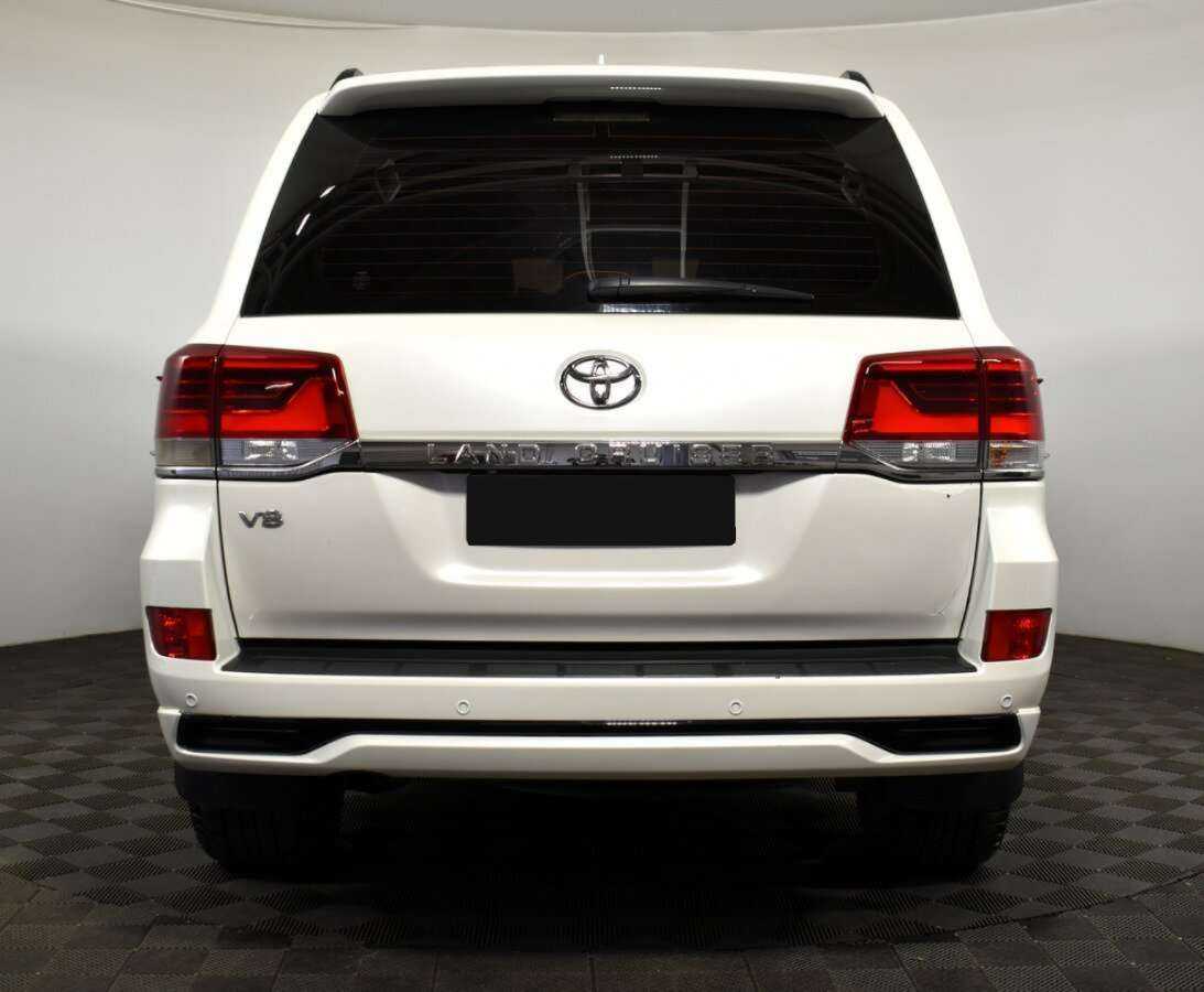 Toyota Land Cruiser с пробегом — 2016 год. Фото: #4
