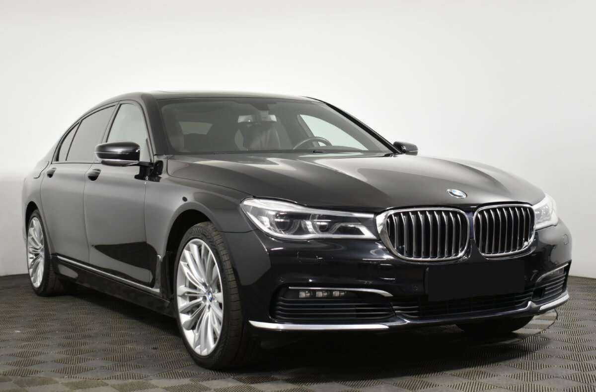 BMW 7 серии с пробегом — 2017 год. Фото: #2