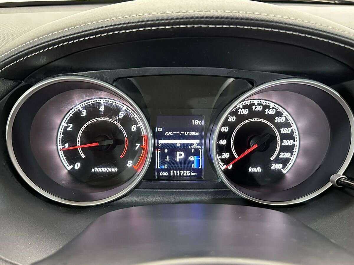 Mitsubishi Outlander с пробегом — 2010 год. Фото: #11