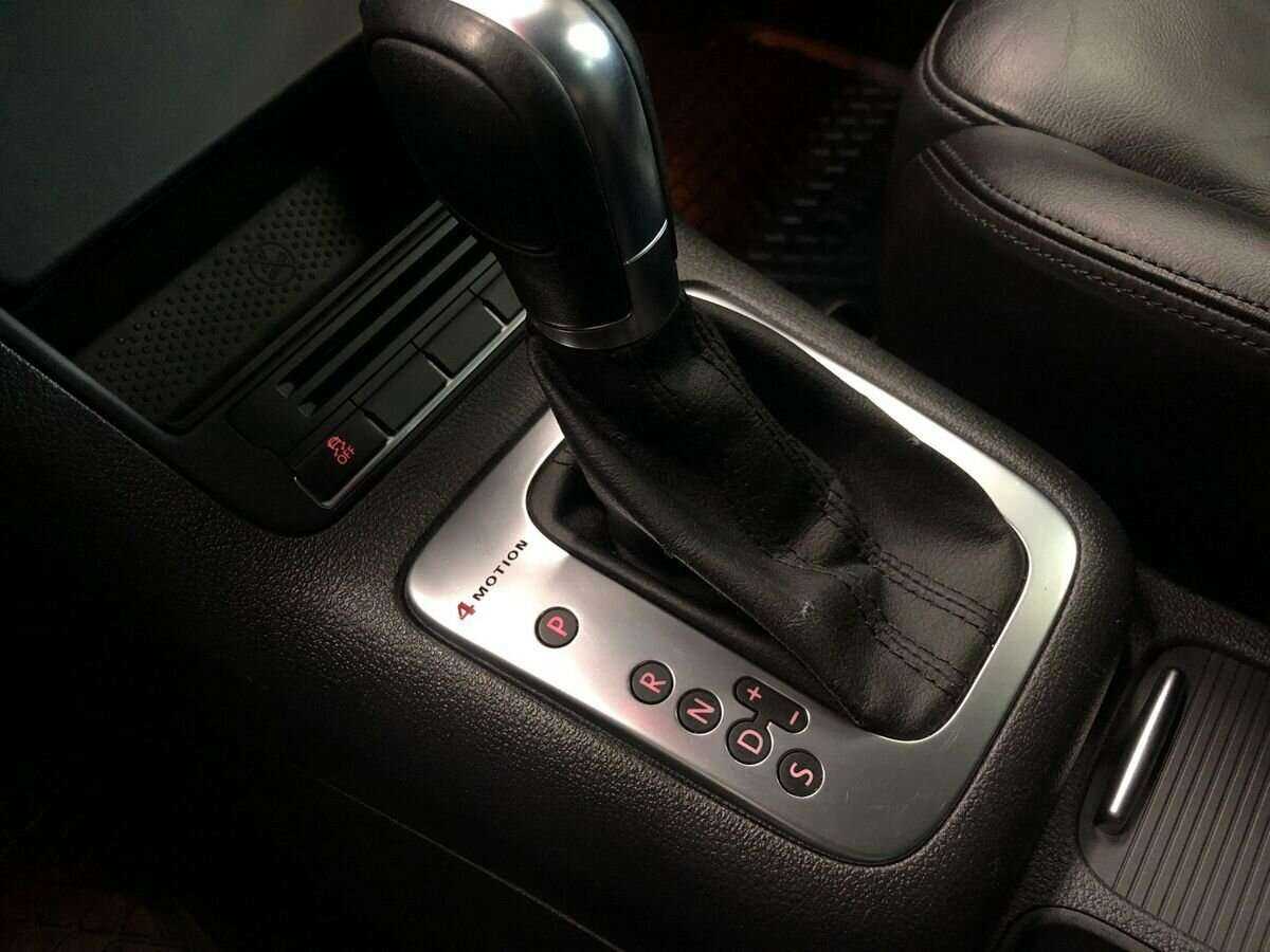 Volkswagen Tiguan с пробегом — 2011 год. Фото: #13