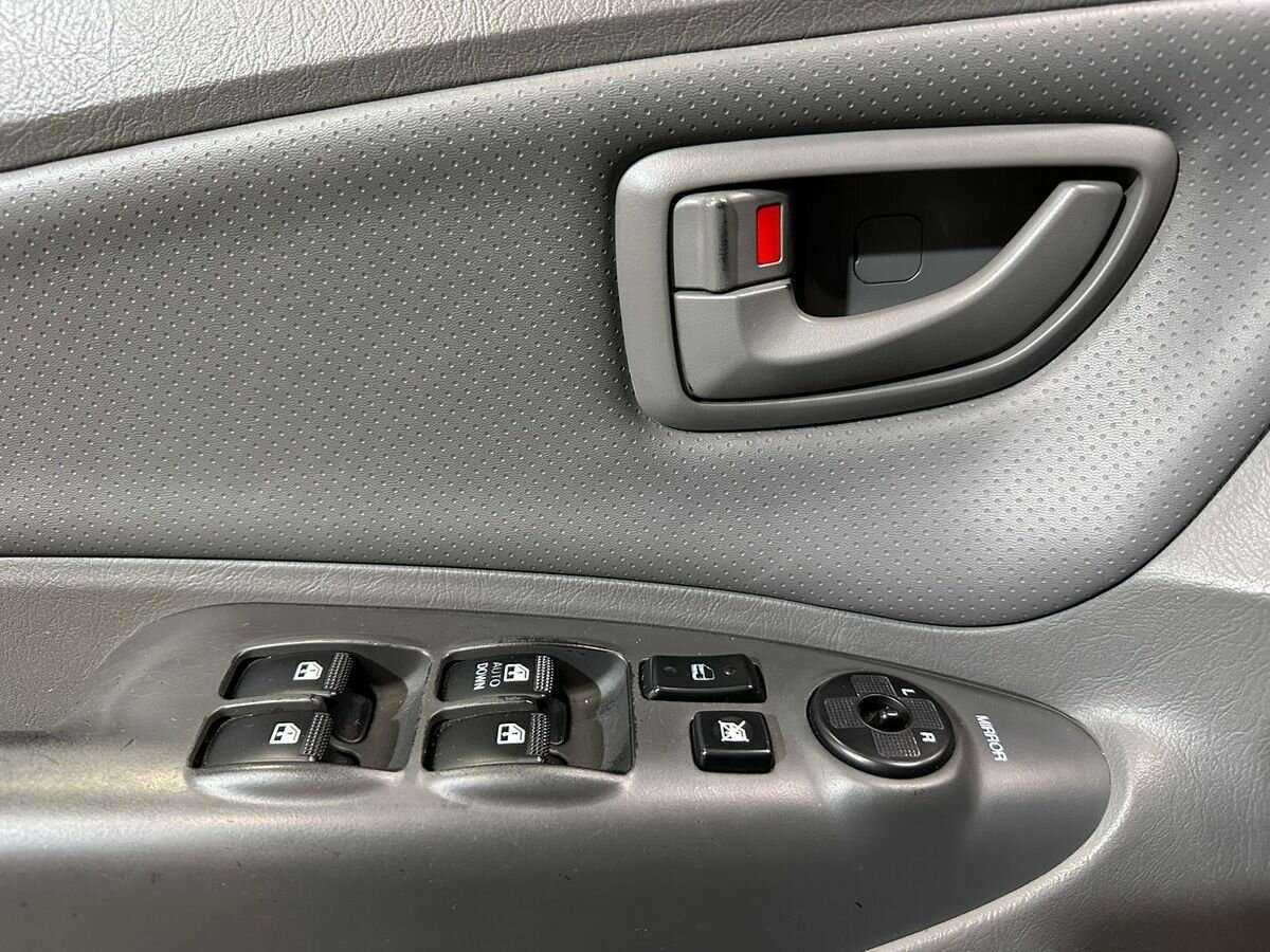 Hyundai Tucson с пробегом — 2005 год. Фото: #13