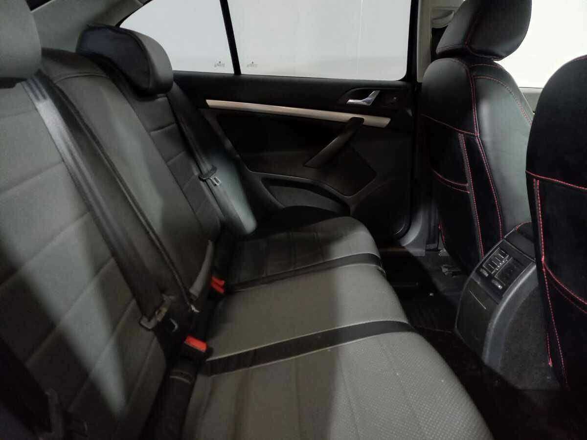 Skoda Octavia с пробегом — 2009 год. Фото: #10