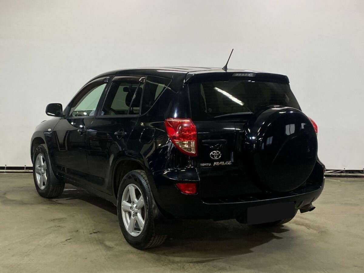 Toyota RAV4 с пробегом — 2007 год. Фото: #6