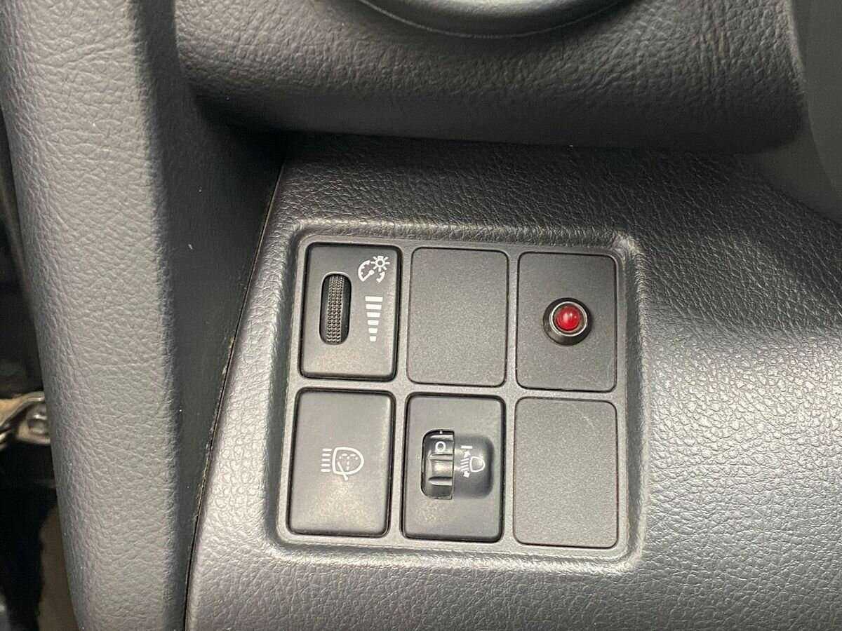 Toyota RAV4 с пробегом — 2007 год. Фото: #14