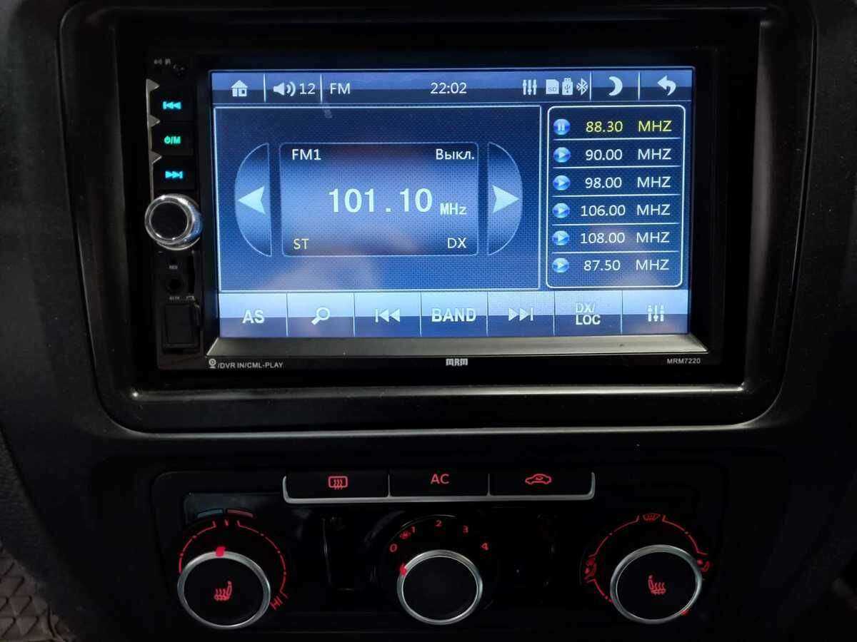 Volkswagen Jetta с пробегом — 2011 год. Фото: #12