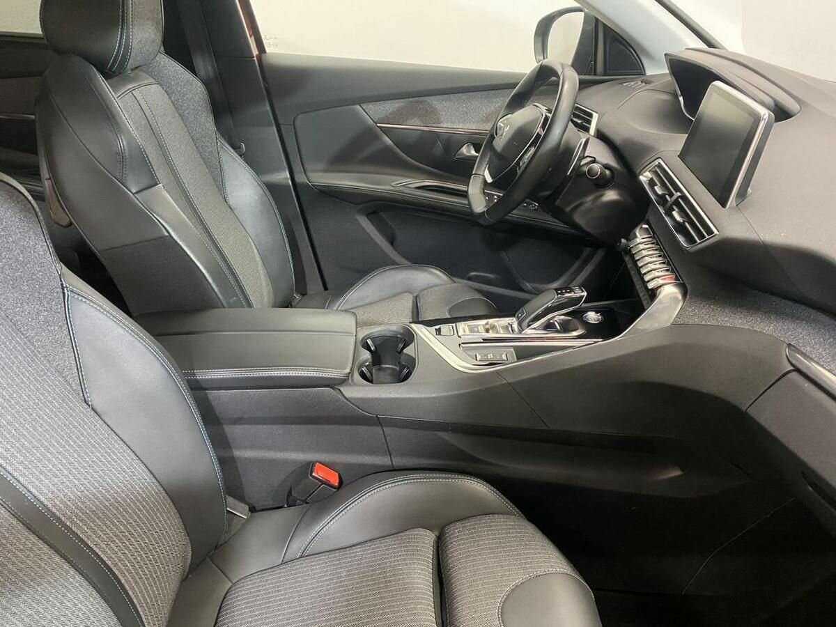 Peugeot 5008 с пробегом — 2021 год. Фото: #9