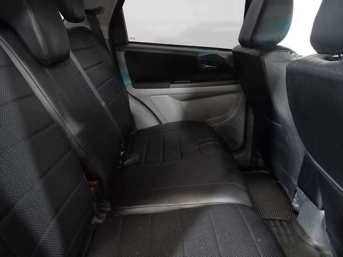 Suzuki SX4 с пробегом — 2010 год. Фото: #10